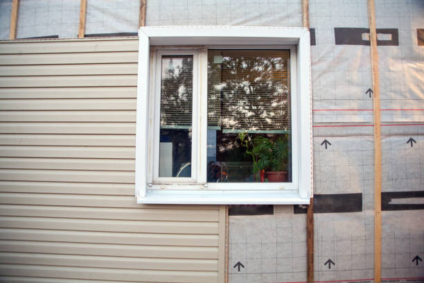 Affordable siding repair and maintenance services in Dollar Bay, MI